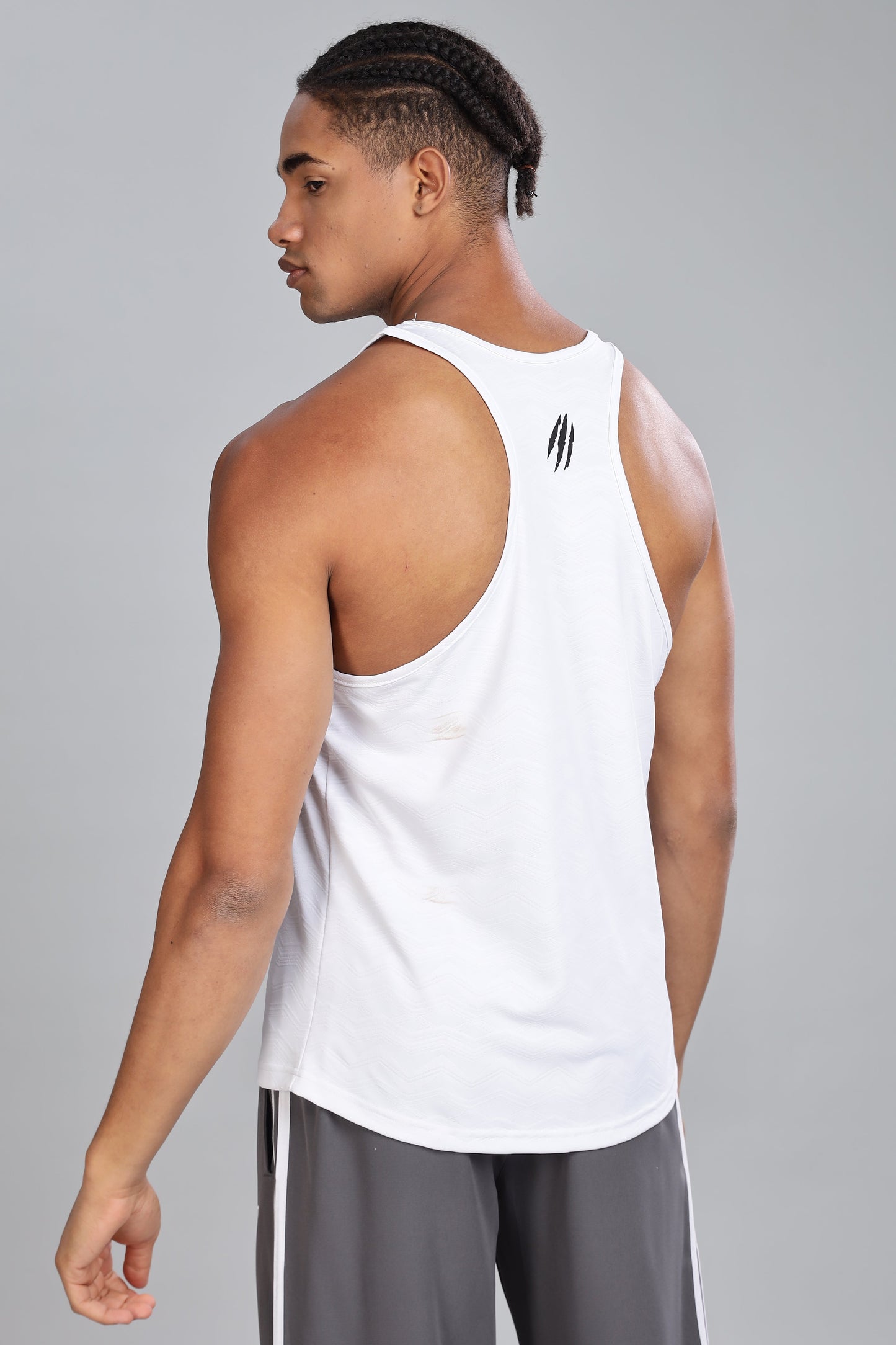 Wavy Jacquard Stringer - White