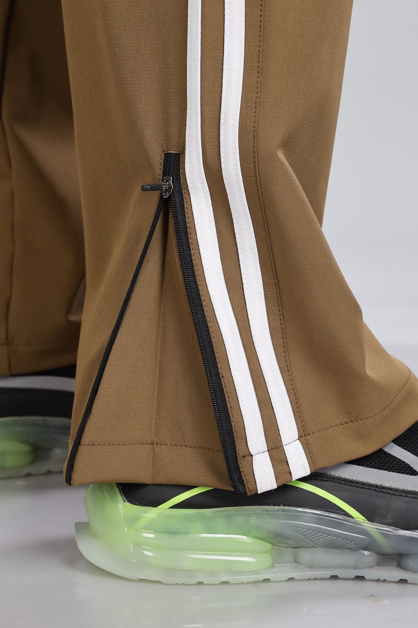 Retro Bootcut Trackpant - Brown