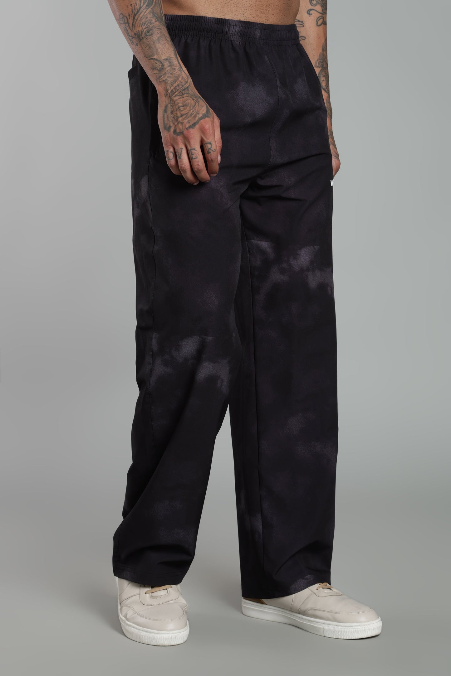 PHANTOM CLOUDWASH STRAIGHTFIT PANTS-BLACK