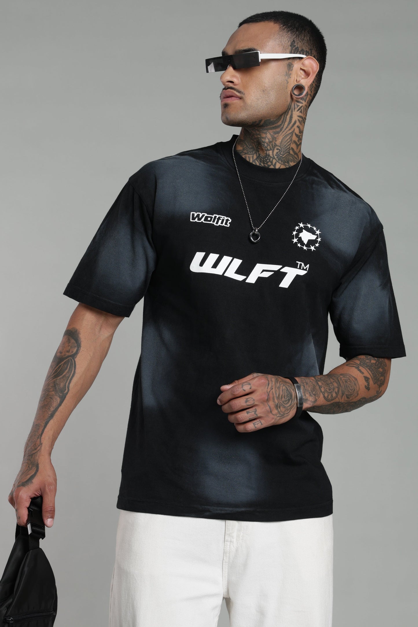 116 SPRAY WASH OVERSIZE TEE-BLACK